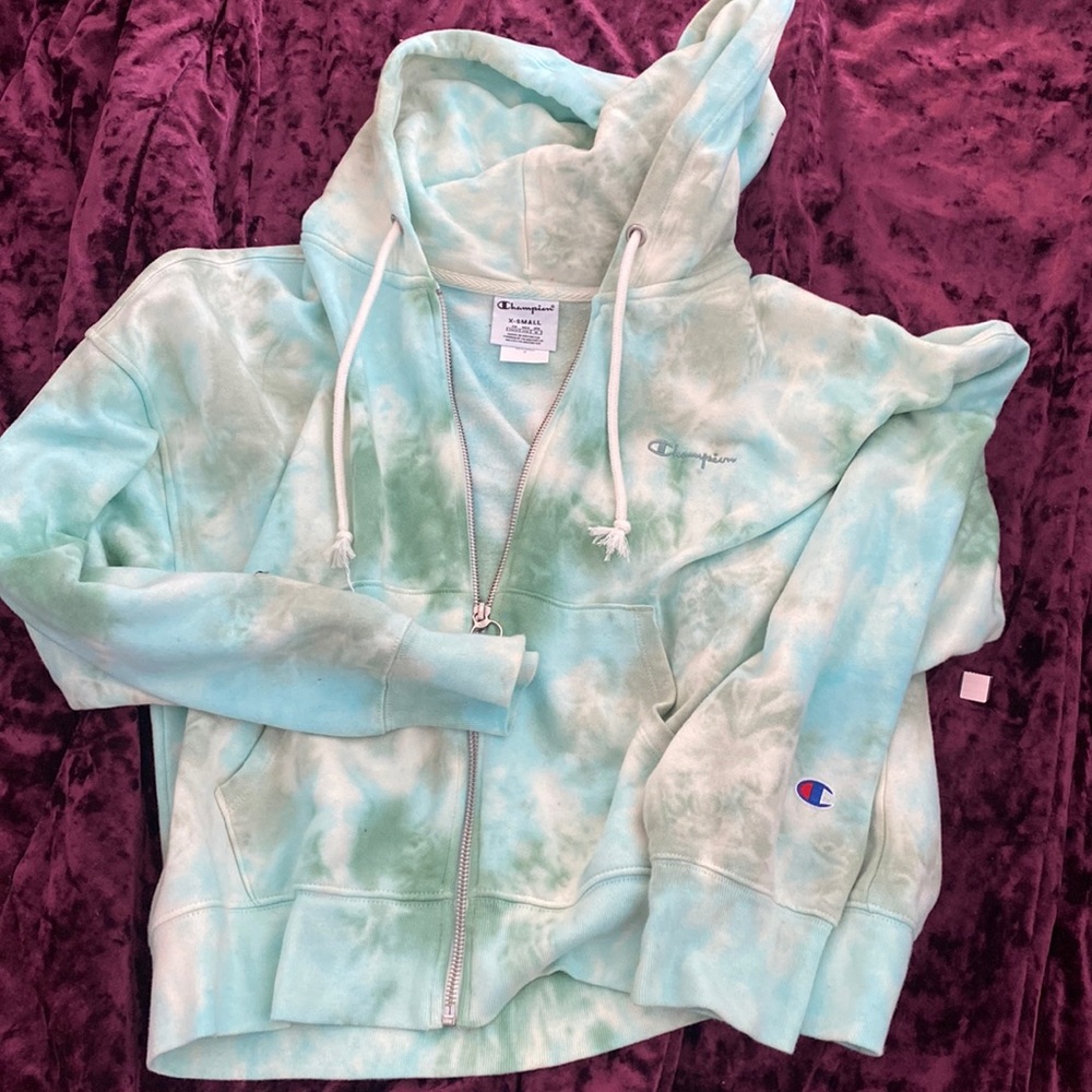 Size XS champion 🤍